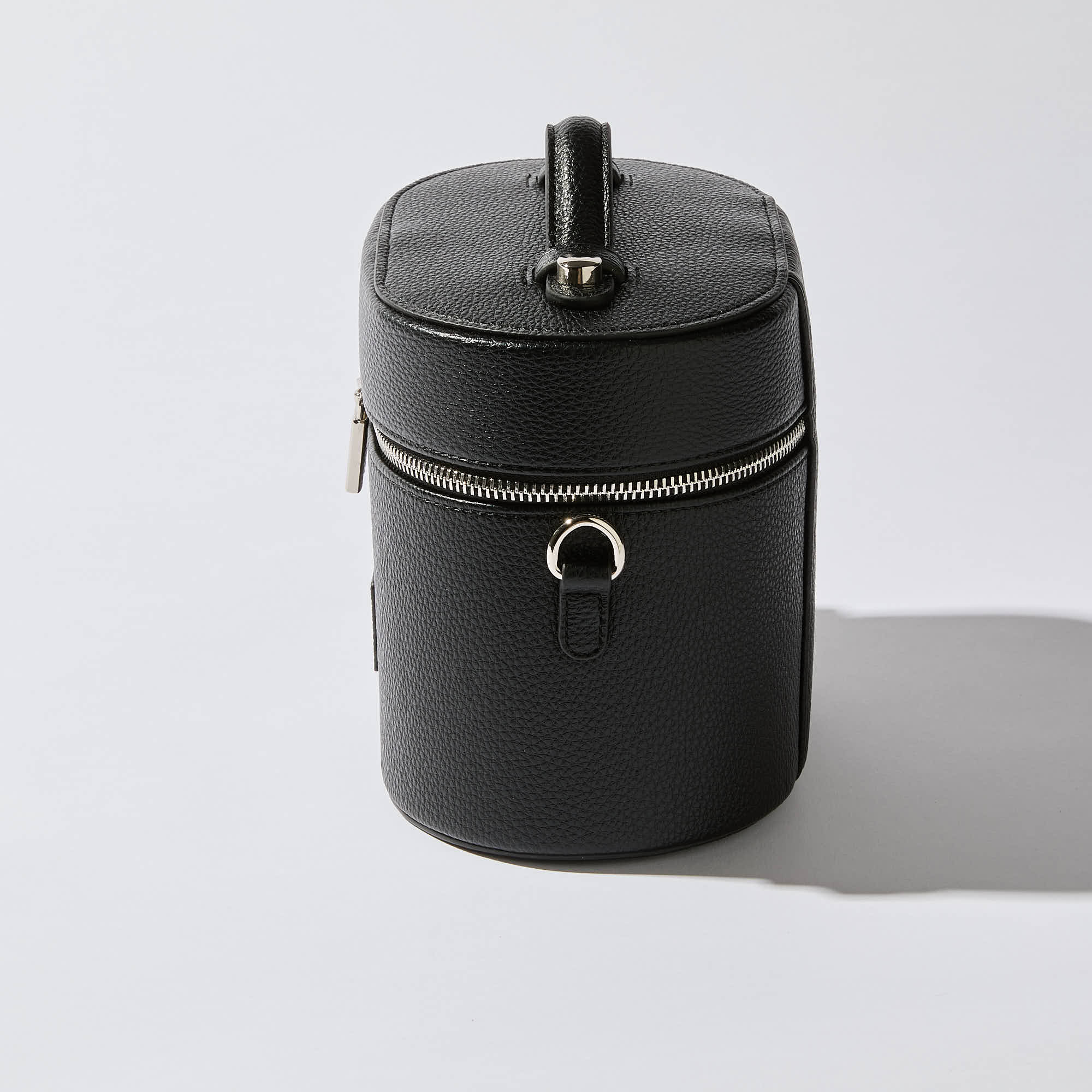 Cherloi Oval Toiletry Case
